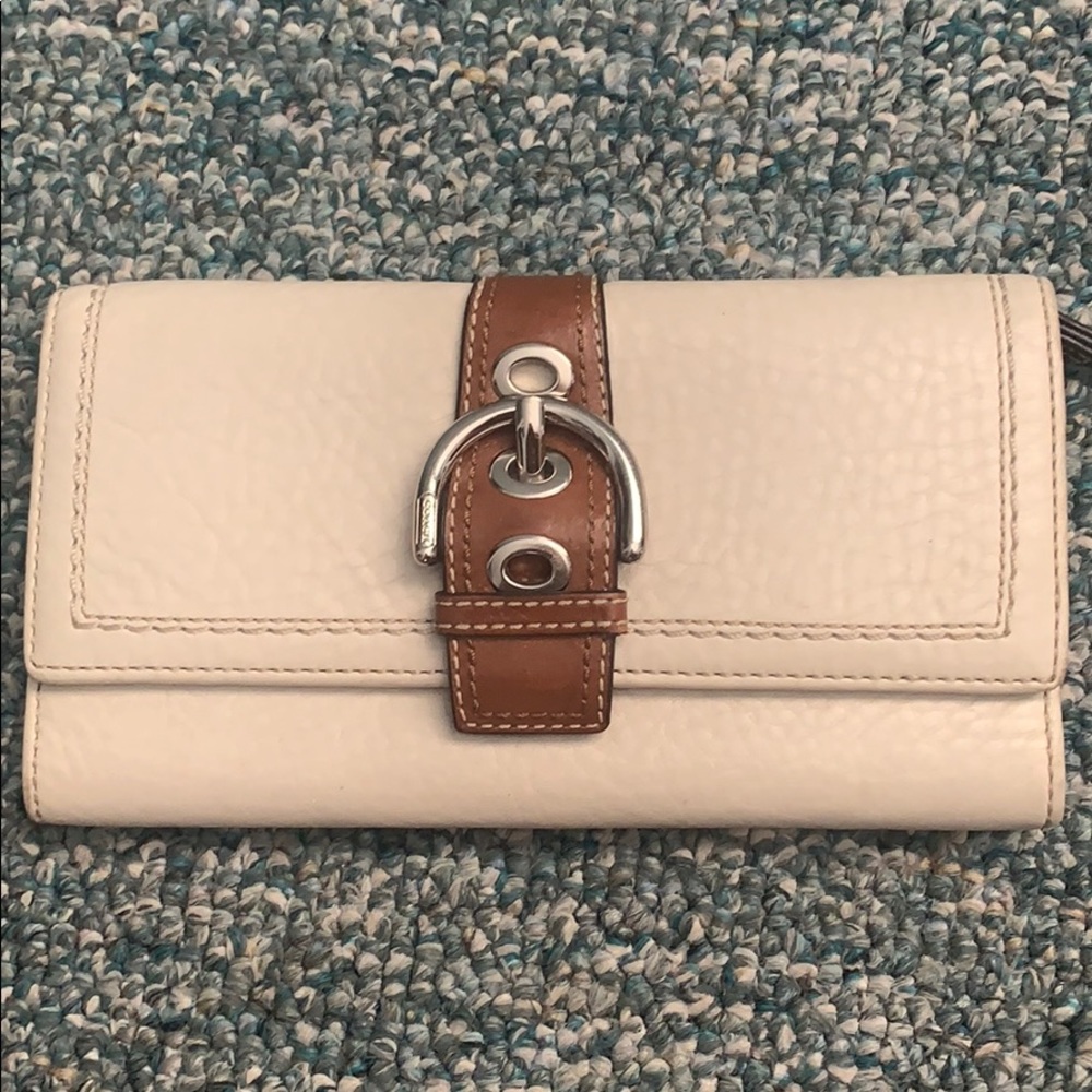 Woman’s Coach Wallet